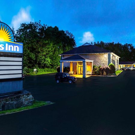 Days Inn By Wyndham Donegal Buitenkant foto
