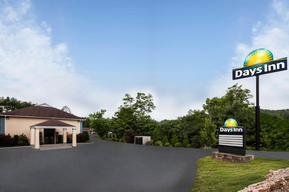 Days Inn By Wyndham Donegal Buitenkant foto